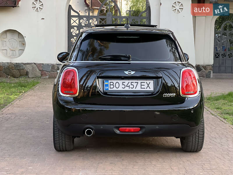 Хетчбек MINI Hatch 2017 в Києві