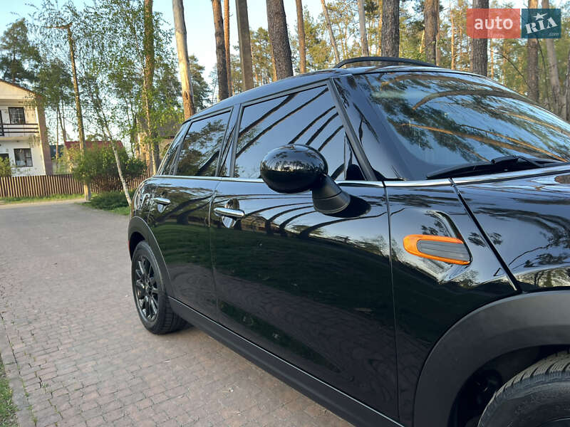 Хетчбек MINI Hatch 2017 в Києві