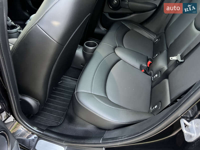 Хетчбек MINI Hatch 2017 в Києві