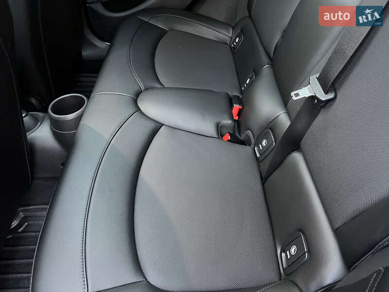 Хетчбек MINI Hatch 2017 в Києві