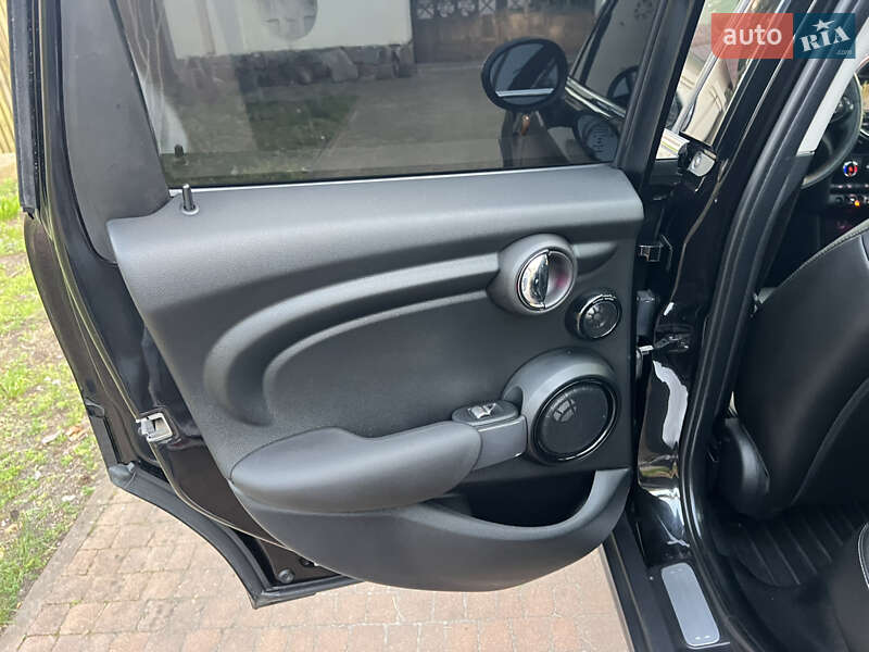 Хетчбек MINI Hatch 2017 в Києві