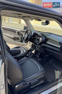 Хетчбек MINI Hatch 2016 в 