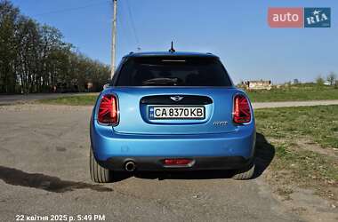Хетчбек MINI Hatch 2015 в 
