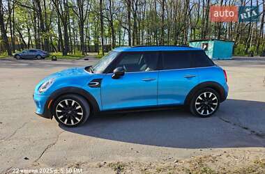 Хетчбек MINI Hatch 2015 в 