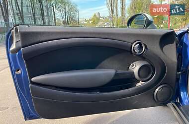 Хетчбек MINI Hatch 2013 в 