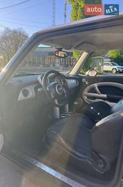 Хэтчбек MINI Hatch 2004 в 