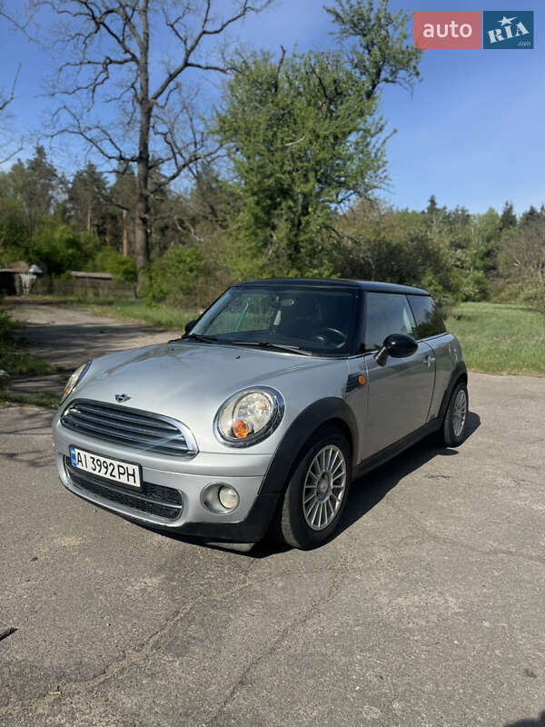Хэтчбек MINI Hatch 2008 в 