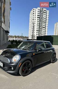 Хэтчбек MINI Hatch 2012 в Киеве