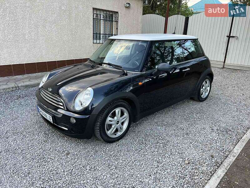 Хетчбек MINI Hatch 2004 в 