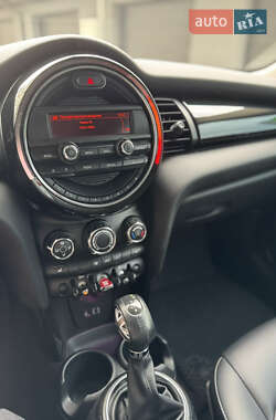 Хетчбек MINI Hatch 2014 в 