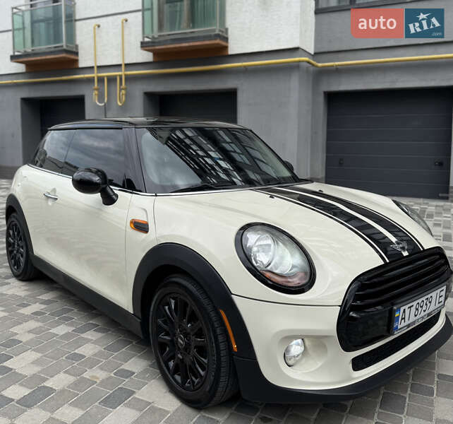Хэтчбек MINI Hatch 2014 в Ивано-Франковске