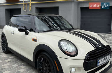 Хетчбек MINI Hatch 2014 в 