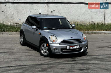Хетчбек MINI Hatch 2010 в 