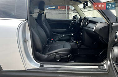 Хетчбек MINI Hatch 2010 в 