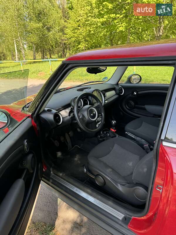 Хетчбек MINI Hatch 2009 в Рівному