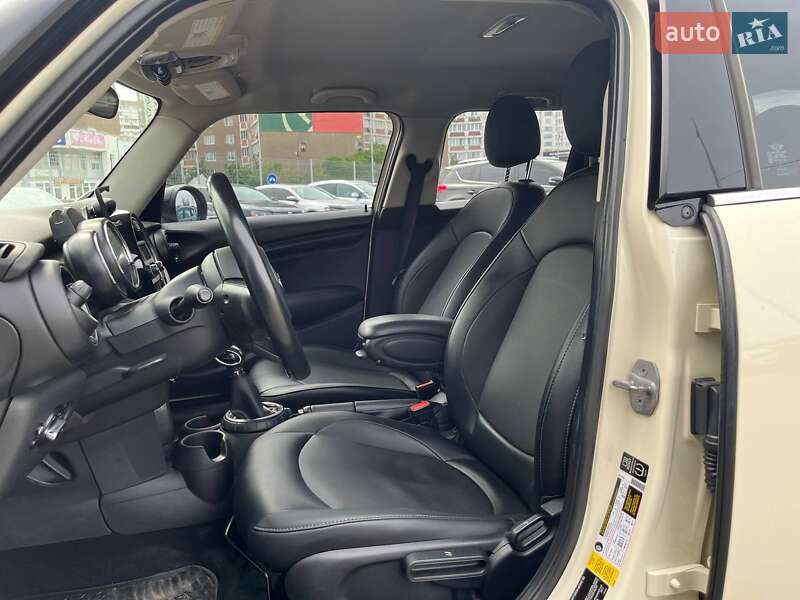 Хетчбек MINI Hatch 2014 в Києві