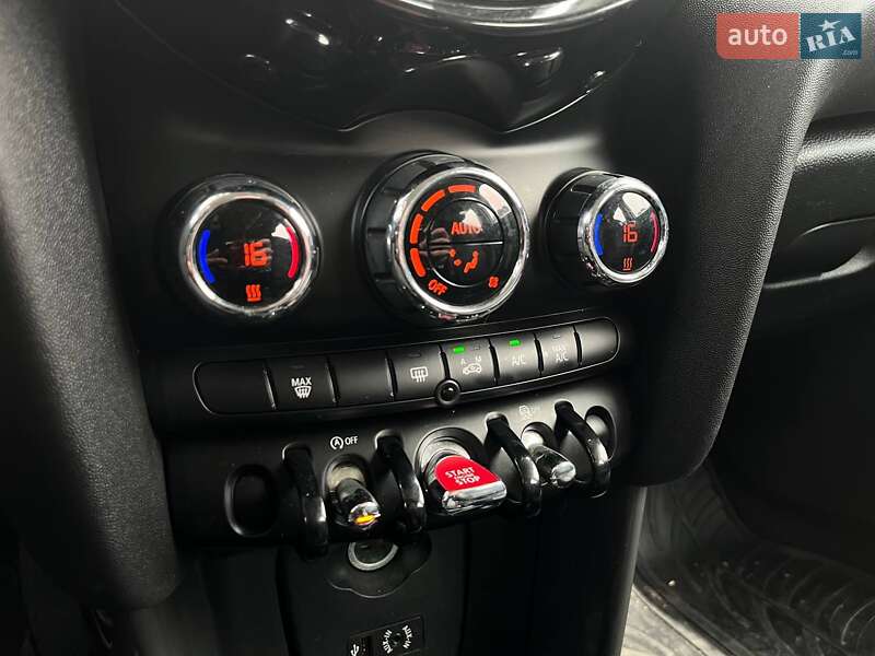 Хетчбек MINI Hatch 2014 в Києві