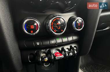 Хетчбек MINI Hatch 2014 в 