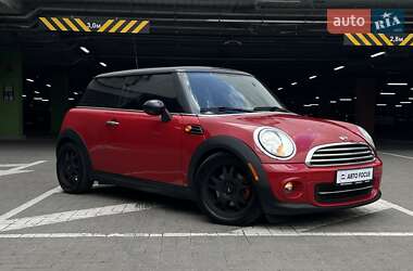 Хэтчбек MINI Hatch 2011 в Киеве