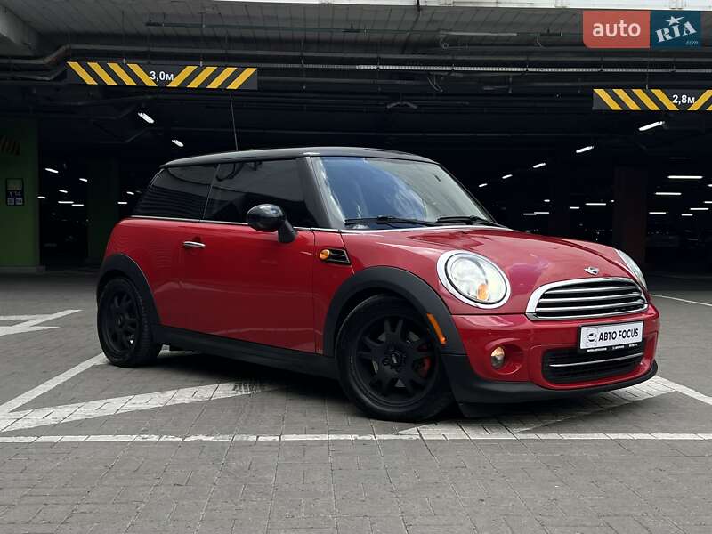Хэтчбек MINI Hatch 2011 в 