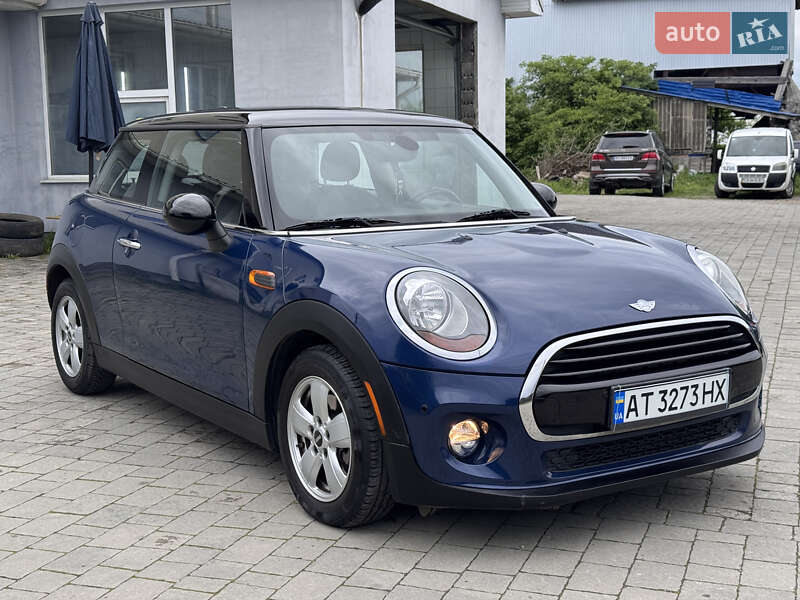 Хетчбек MINI Hatch 2016 в Івано-Франківську