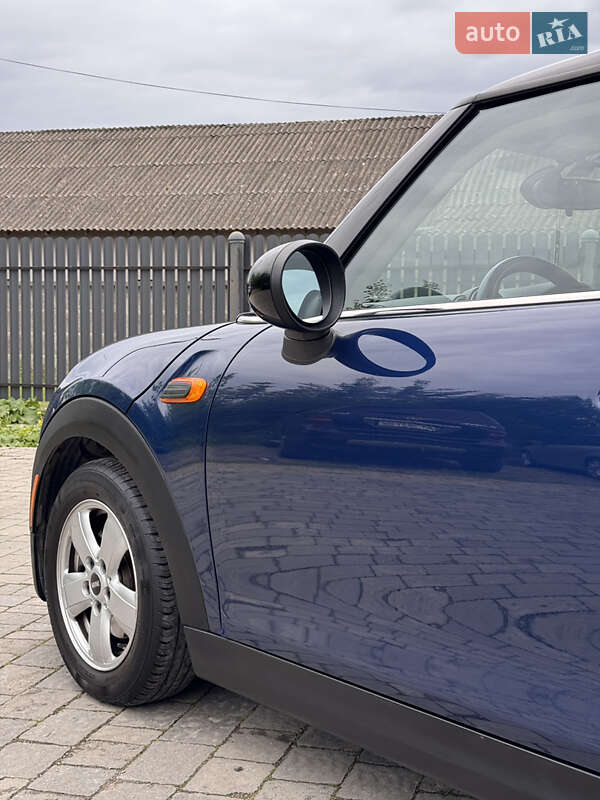 Хетчбек MINI Hatch 2016 в Івано-Франківську