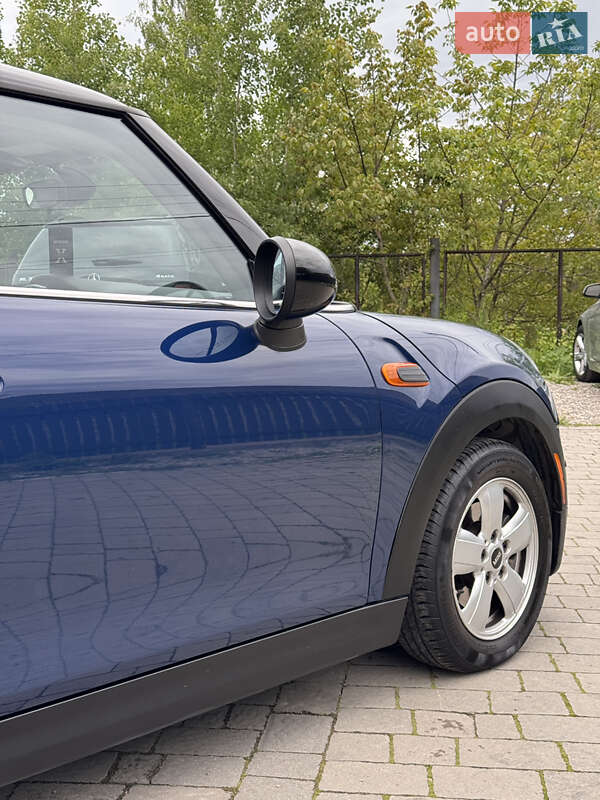 Хетчбек MINI Hatch 2016 в Івано-Франківську