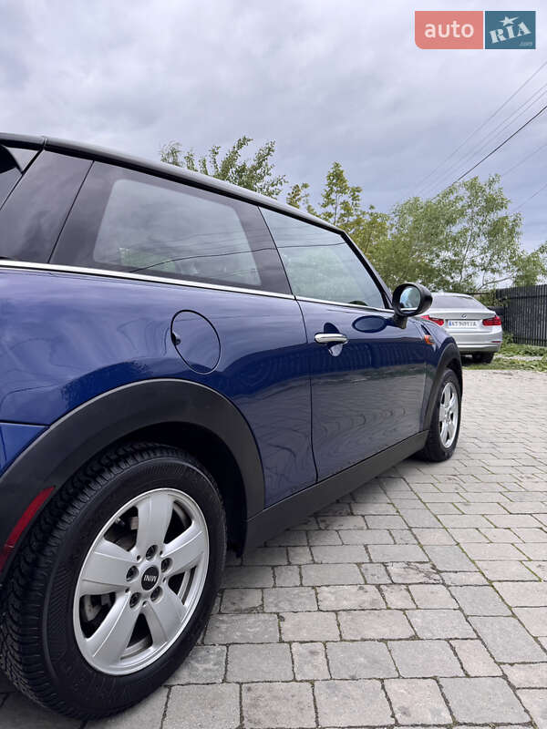 Хетчбек MINI Hatch 2016 в Івано-Франківську