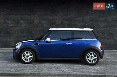 Хетчбек MINI Hatch 2012 в 