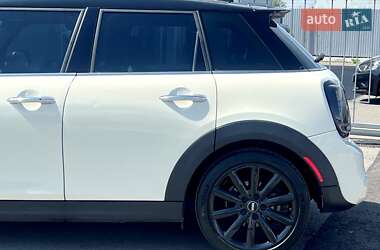 Хетчбек MINI Hatch 2017 в 