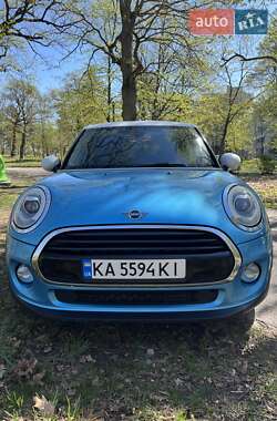 Хетчбек MINI Hatch 2015 в 