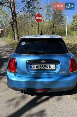 Хетчбек MINI Hatch 2015 в 