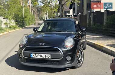 Хетчбек MINI Hatch 2016 в 