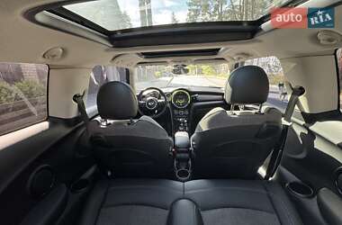 Хетчбек MINI Hatch 2016 в 