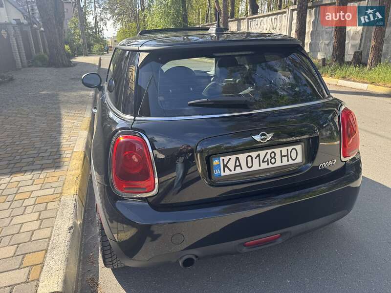Хэтчбек MINI Hatch 2016 в Киеве