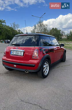 Хэтчбек MINI Hatch 2003 в 