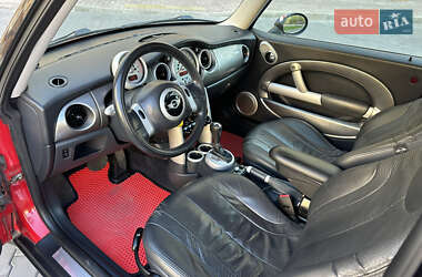 Хэтчбек MINI Hatch 2003 в 