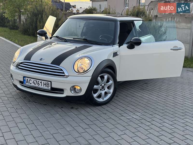 Хэтчбек MINI Hatch 2008 в Луцке