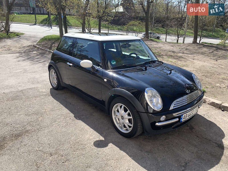Хэтчбек MINI Hatch 2002 в 