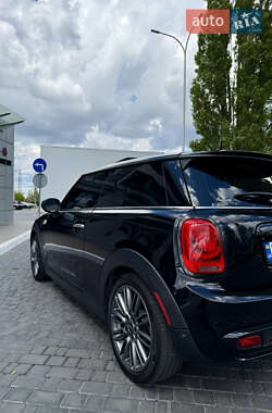 Хетчбек MINI Hatch 2019 в 