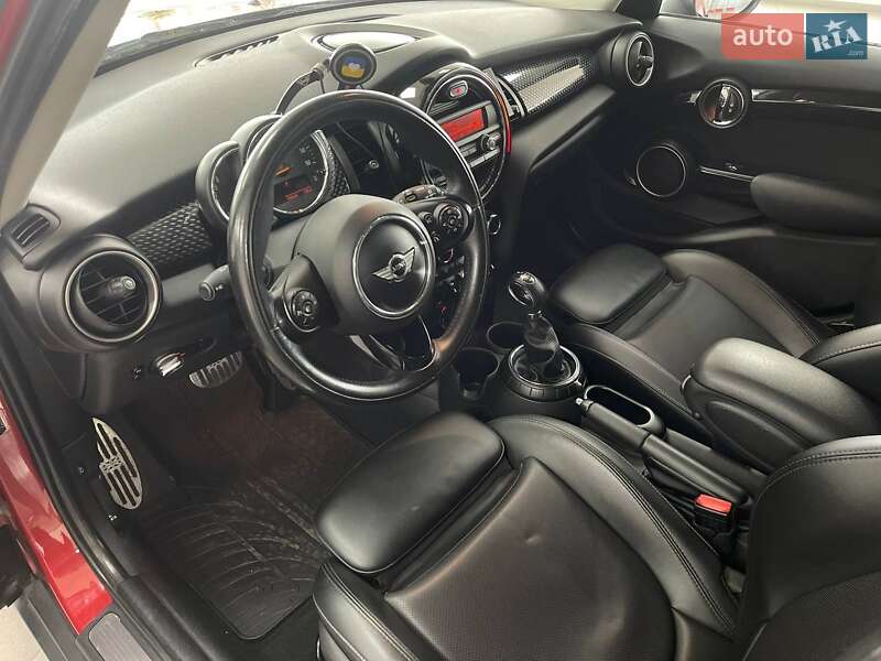 Хетчбек MINI Hatch 2015 в Києві