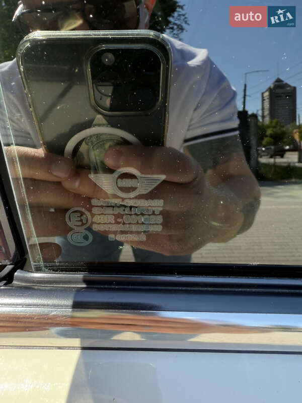Хетчбек MINI Hatch 2012 в Києві