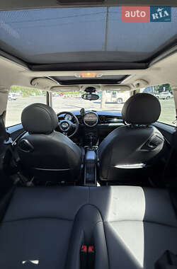Хэтчбек MINI Hatch 2012 в 