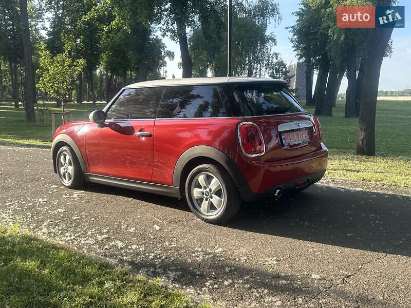 Хетчбек MINI Hatch 2015 в Києві