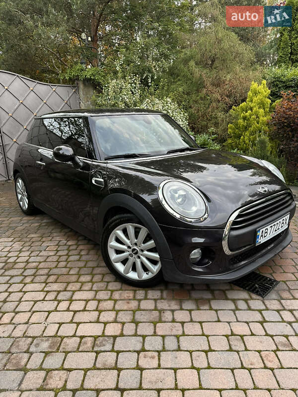Хетчбек MINI Hatch 2015 в 