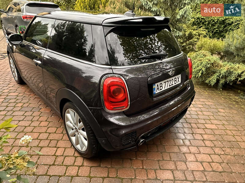 Хетчбек MINI Hatch 2015 в Вінниці