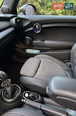 Хетчбек MINI Hatch 2015 в 