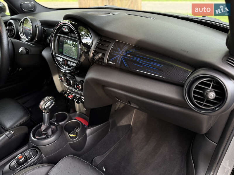 Хэтчбек MINI Hatch 2018 в Киеве фото 20 Хэтчбек MINI Hatch 2018 в Киеве