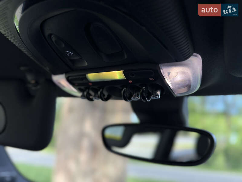 Хэтчбек MINI Hatch 2018 в Киеве фото 30 Хэтчбек MINI Hatch 2018 в Киеве