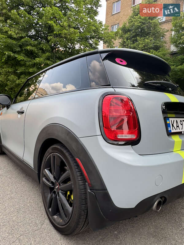 Хетчбек MINI Hatch 2016 в Києві